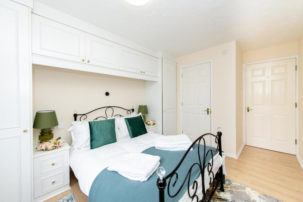 Escape The Matrix - 2 Bed Flat In City Centre With Free Parking Саутгемптон Экстерьер фото