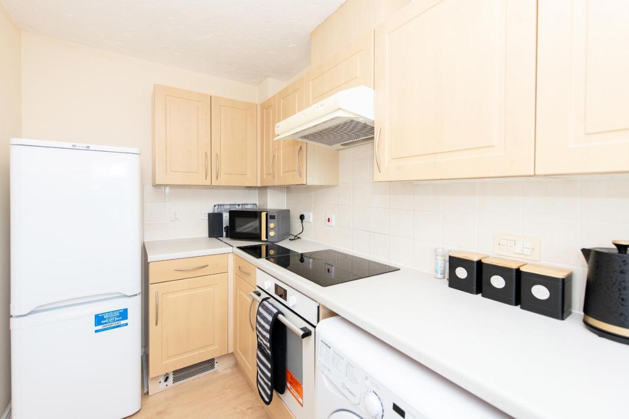 Escape The Matrix - 2 Bed Flat In City Centre With Free Parking Саутгемптон Экстерьер фото