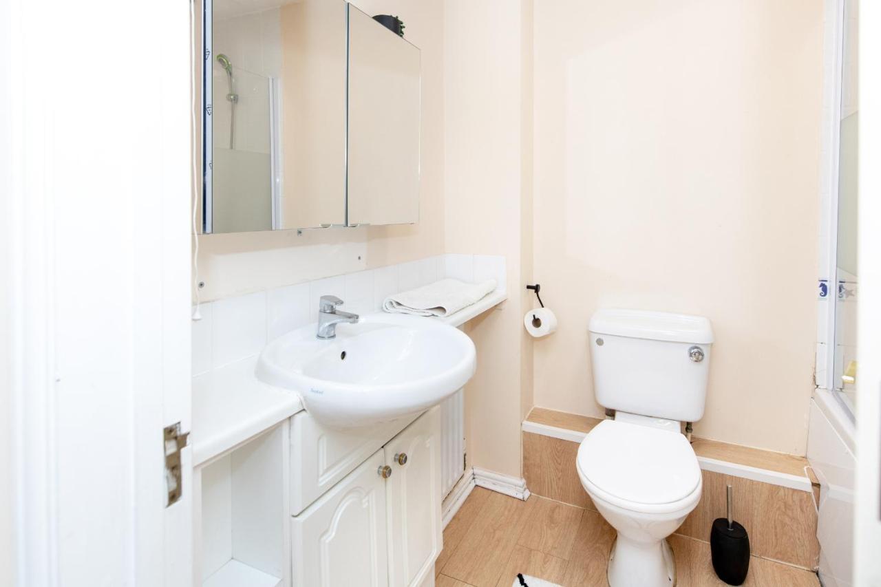 Escape The Matrix - 2 Bed Flat In City Centre With Free Parking Саутгемптон Экстерьер фото